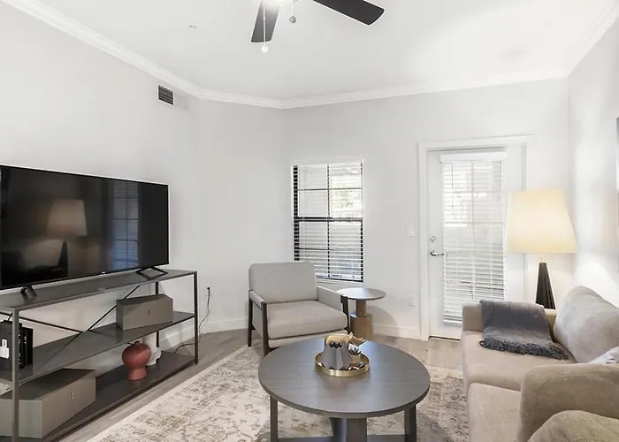 Apartment Landing Modern With Amazing Amenities