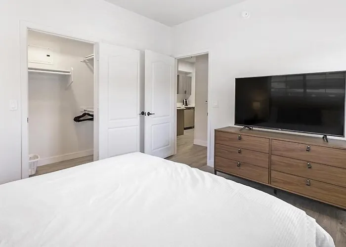 Landing Modern With Amazing Amenities