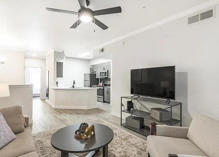 Landing Modern With Amazing Amenities Apartment